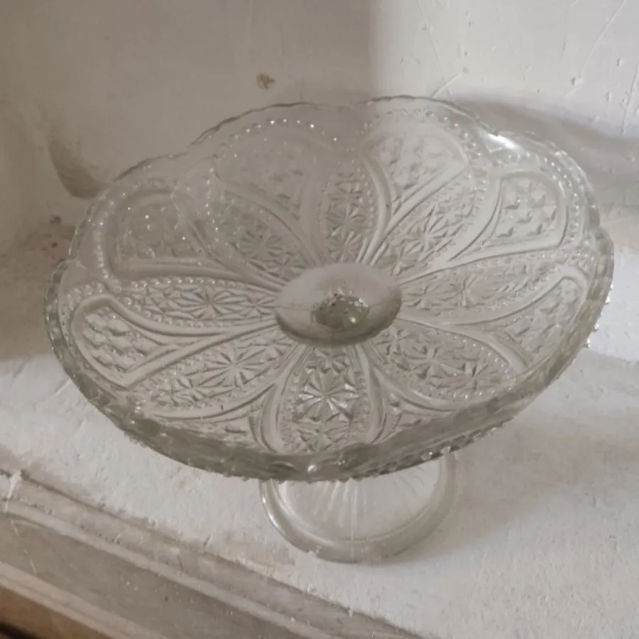 شیرینی خوری