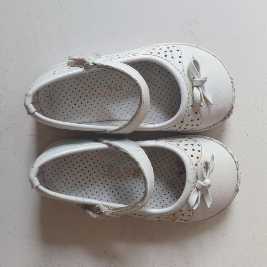 کفش بچهگانه