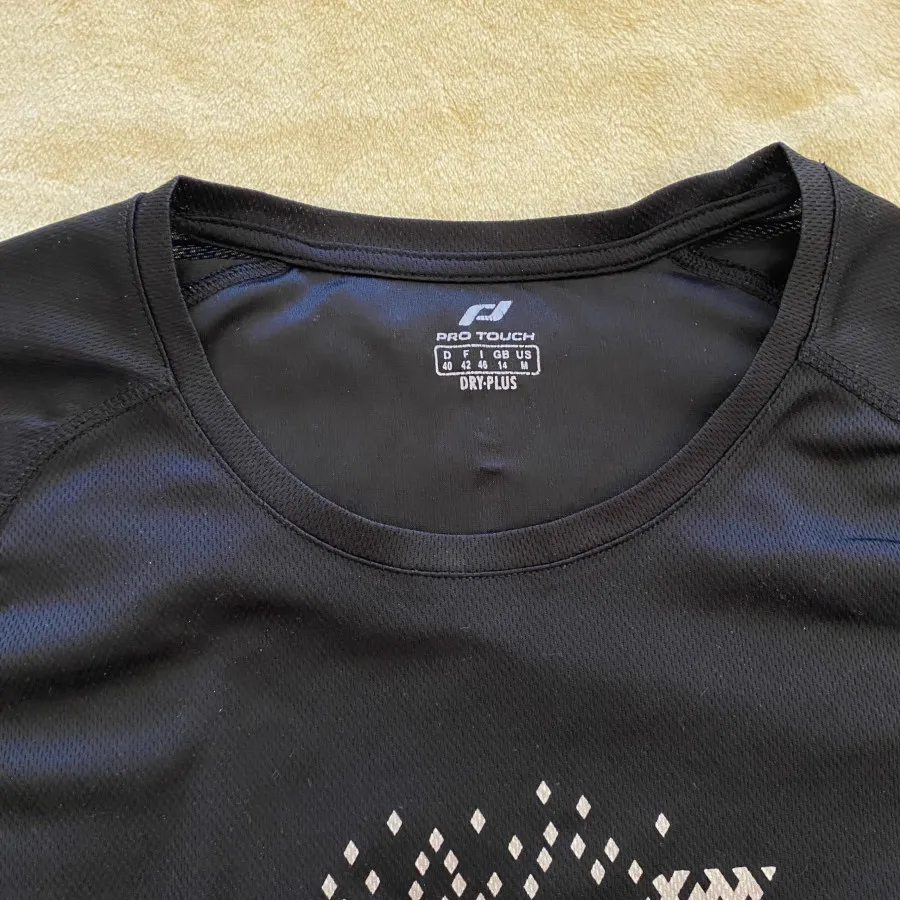 تیشرت ورزشی