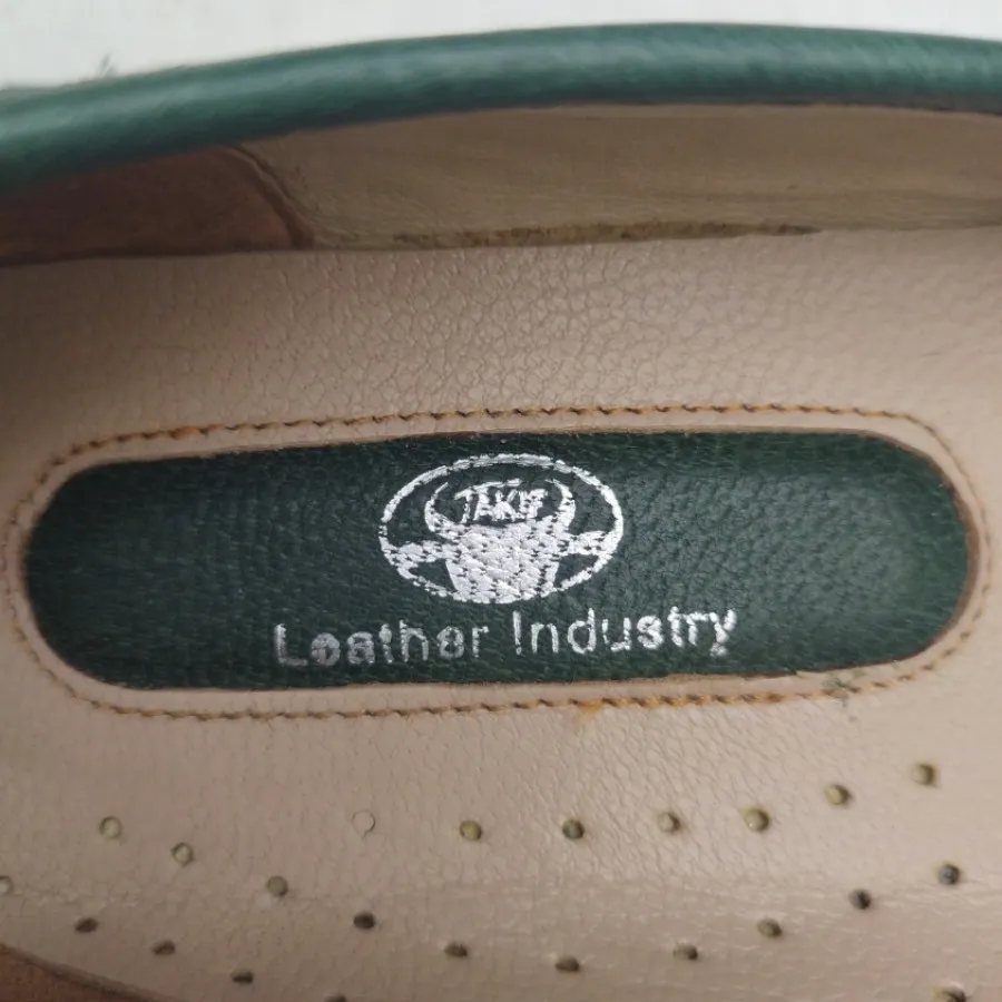 کفش چرم عروسکی برند تکیف