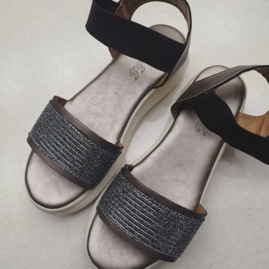 کفش تابستانه