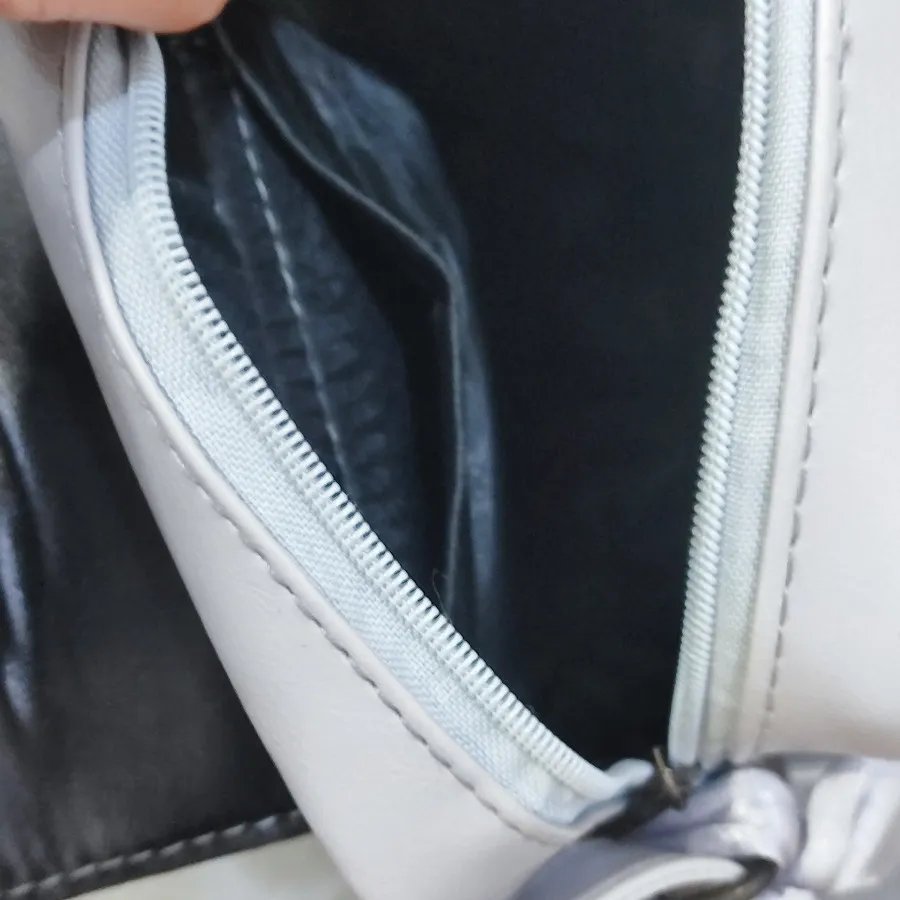 کیف دوشی جادار طوسی