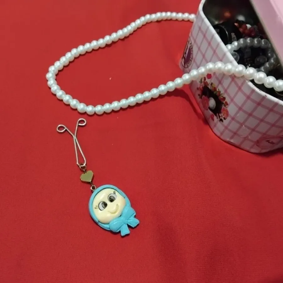 گیره های روسری طرح دختر