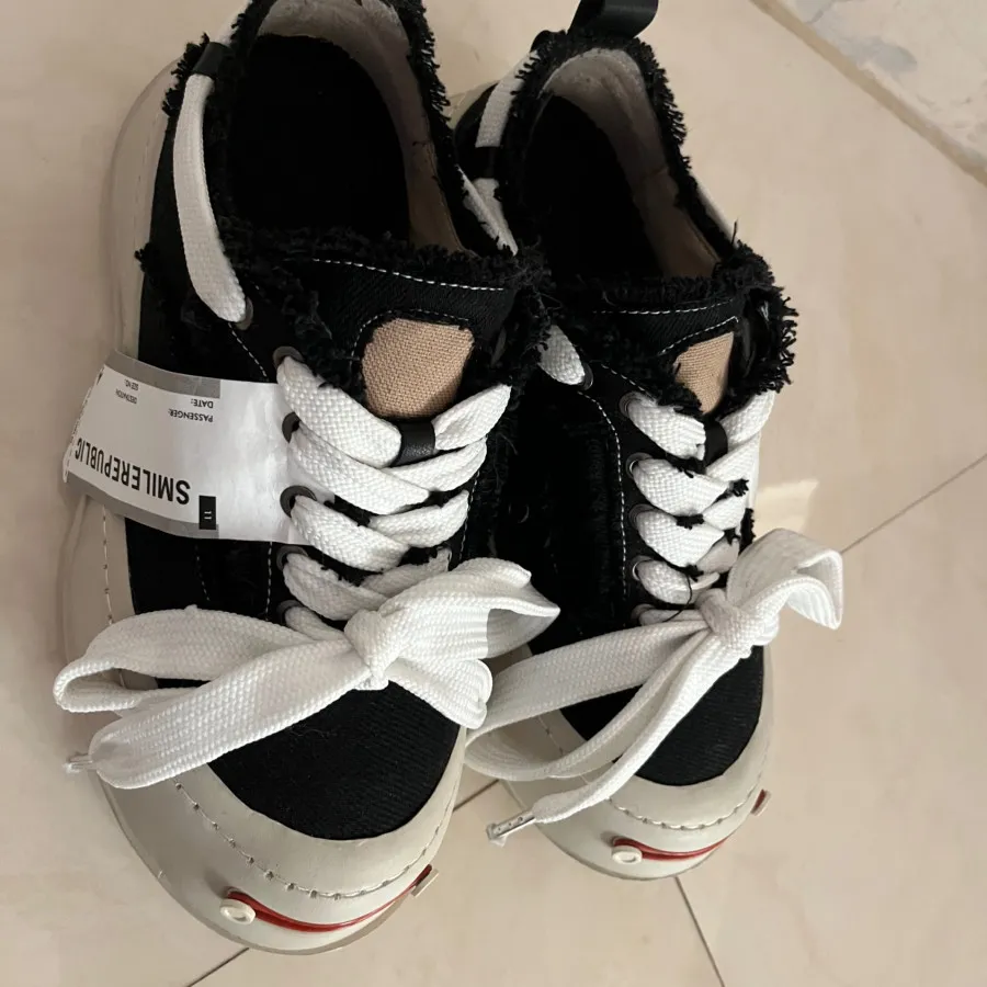 کفش کتونی سایز 37