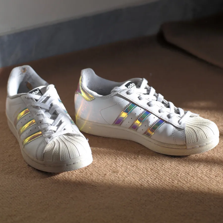 کتونی آدیداس سوپراستار