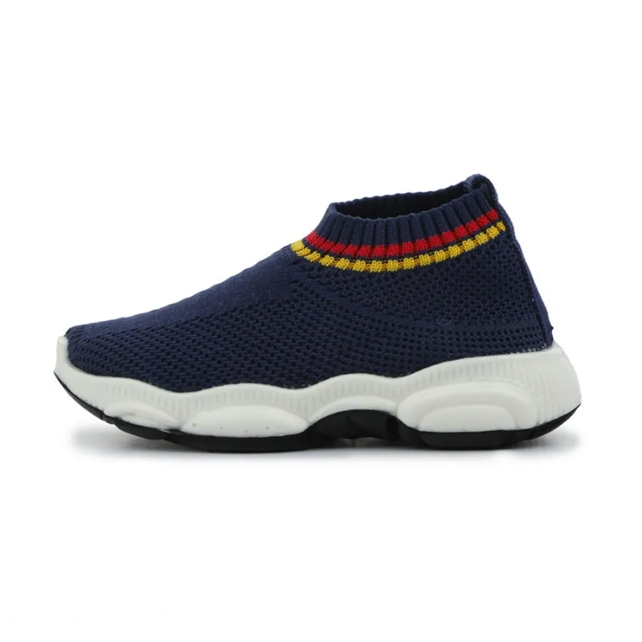 کفش بچگانه چراغدار