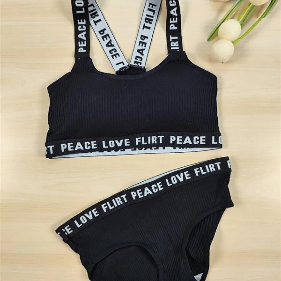 ست نیم تنه و‌شورت