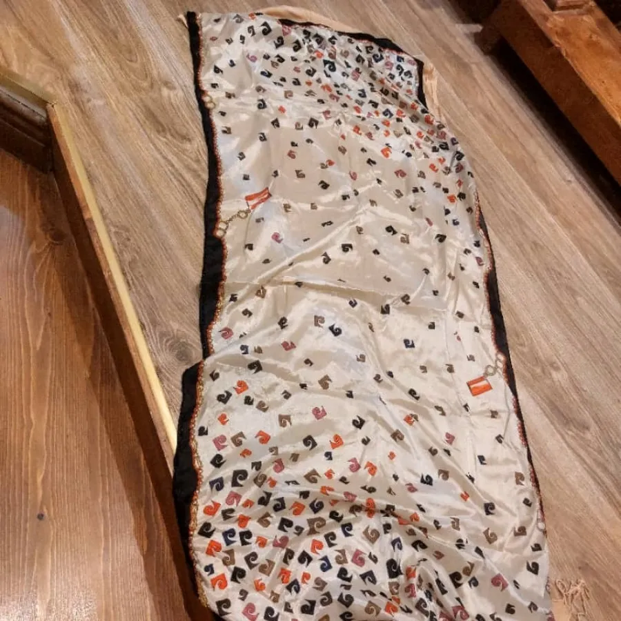 شال برند زنانه