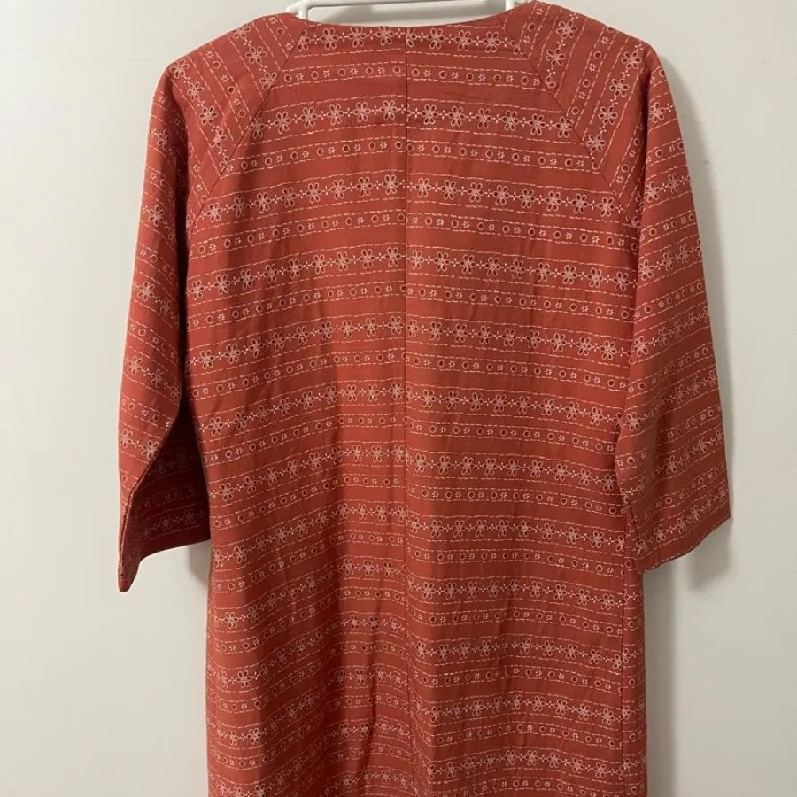 مانتو نارنجی