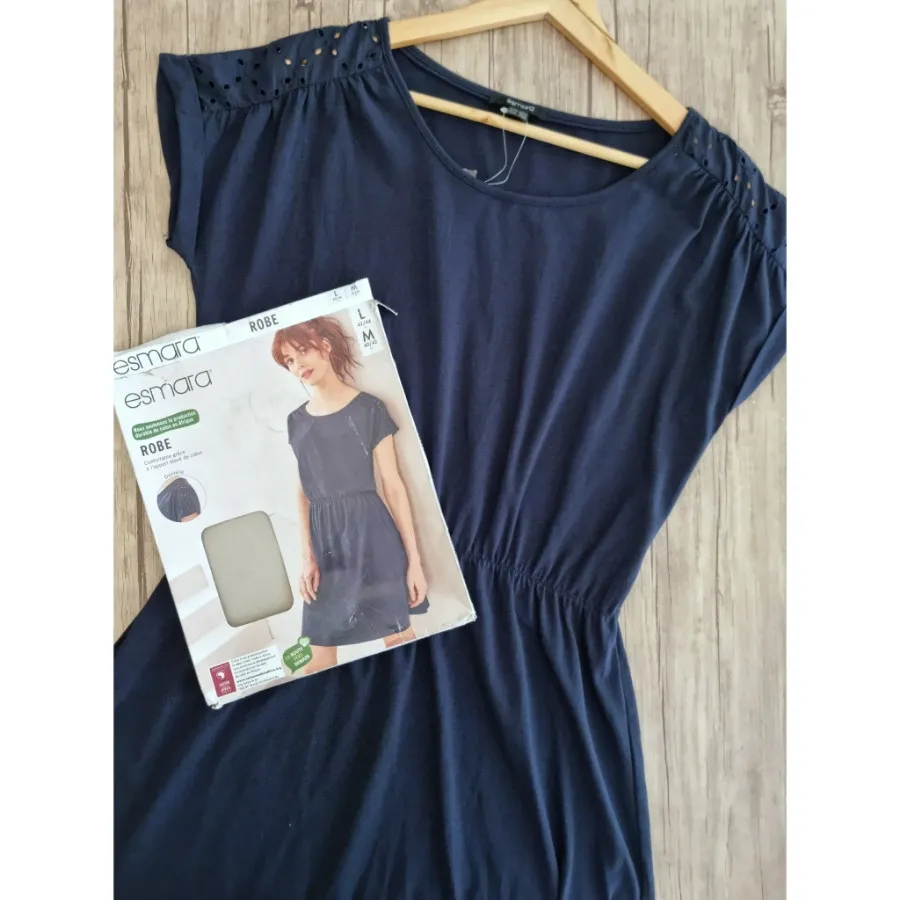 پیراهن زنانه