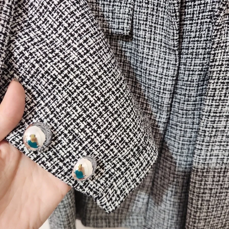 مانتو برند جعفری