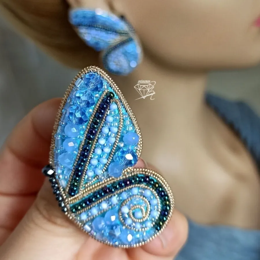 گوشواره جواهردوزی پروانه