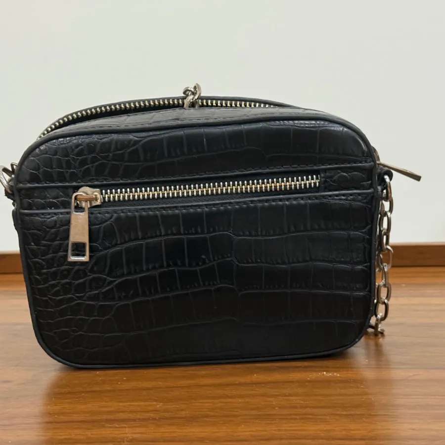 کیف مشکی استرا