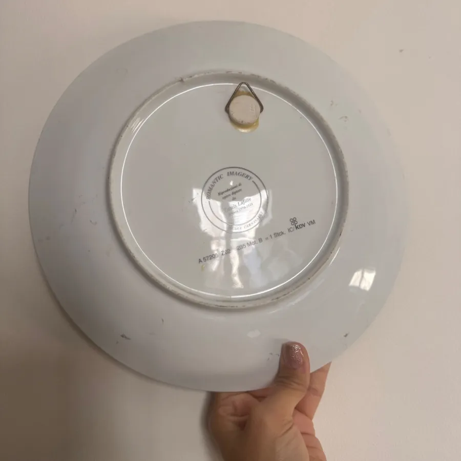 بشقاب آنتیک دیوار کوب