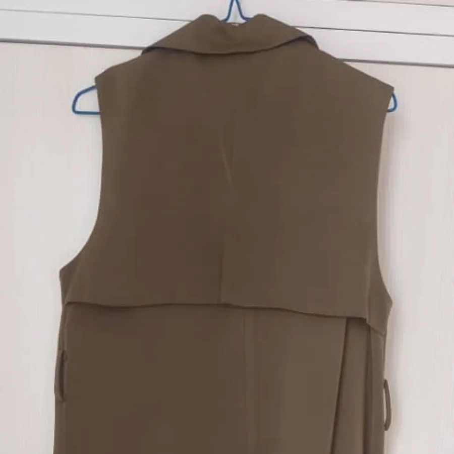 وست زیرزانو Tailyweil