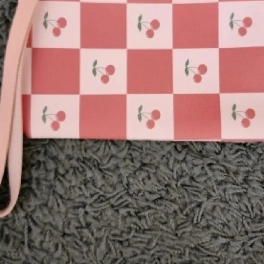 بگ اکسسوری چری Shein