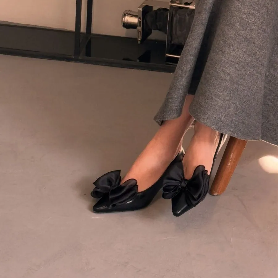 کفش پاپیونی