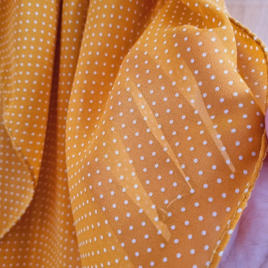 مینی اسکارف خالخالی