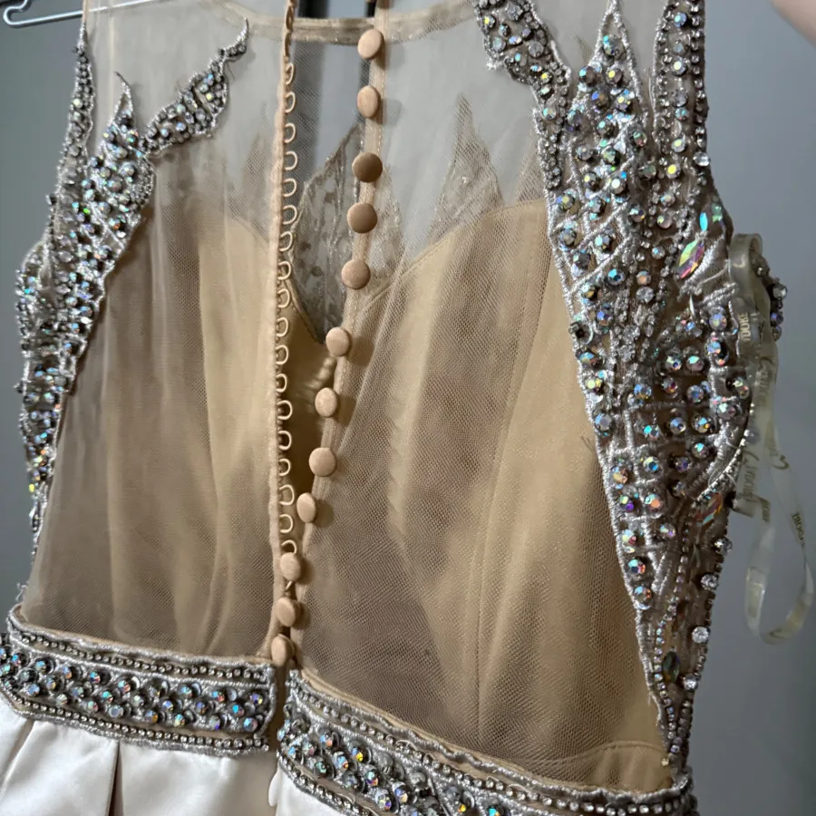 لباس نامزدی