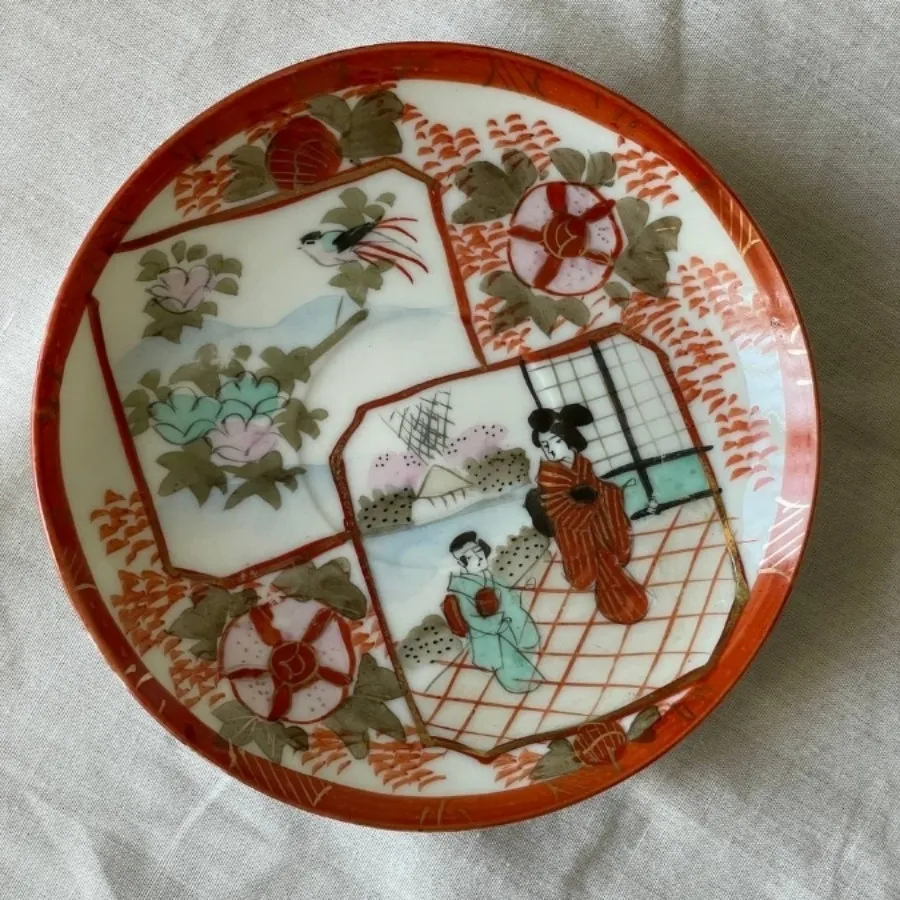 فنجان و نعلبکی ژاپنی باکس