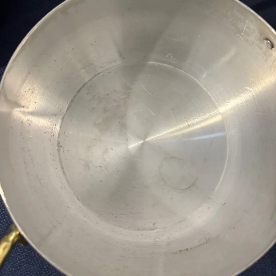 قابلمه دسته طلایی