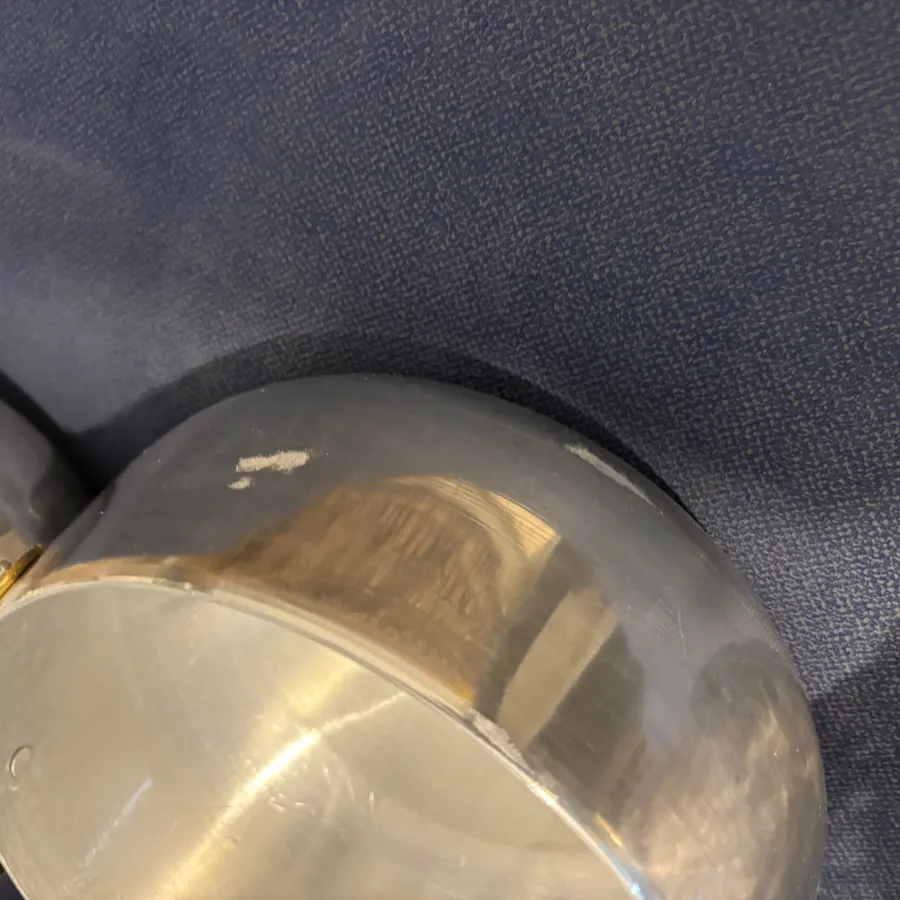 قابلمه دسته طلایی