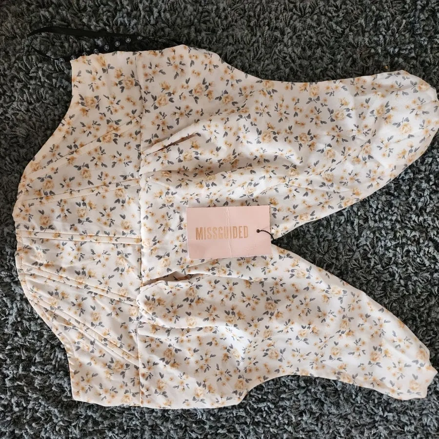 تاپ کرپ فلورال Missguided