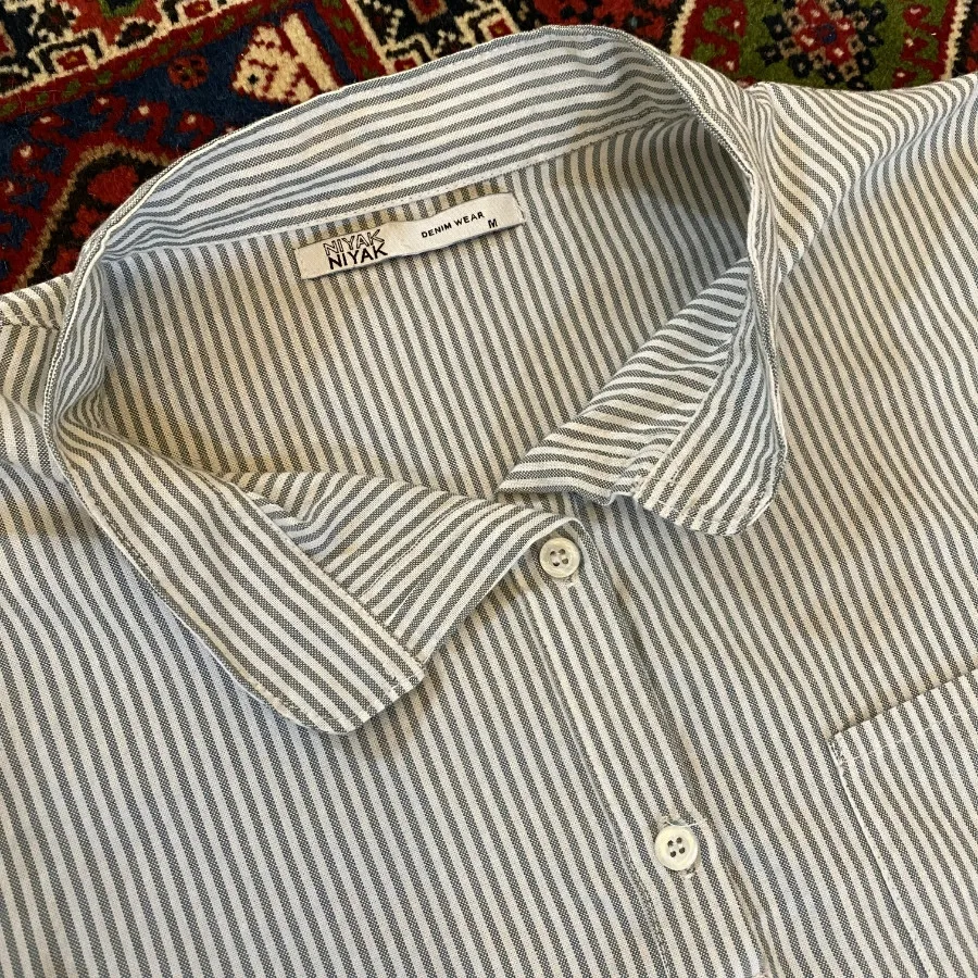 شومیز راه راه طوسی