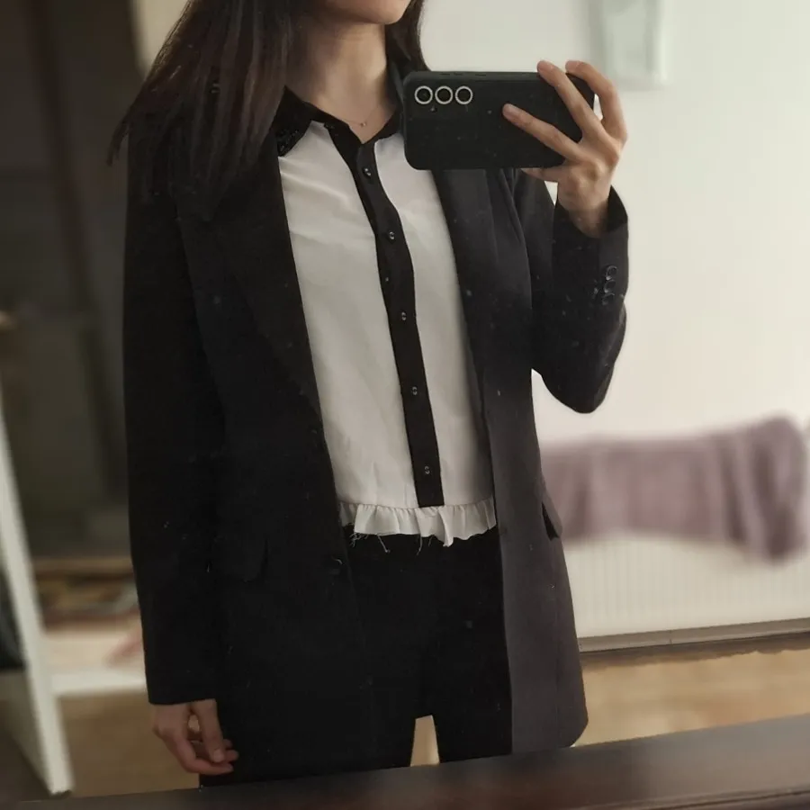 تاپ زیرکتی سفید حریر