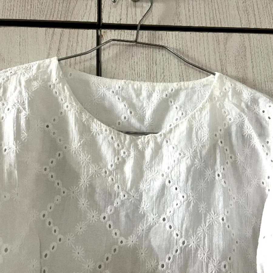 شومیز سفید خامه دوزی