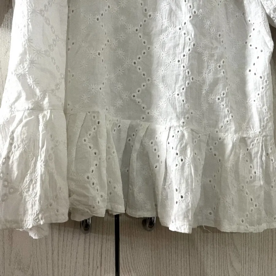 شومیز سفید خامه دوزی