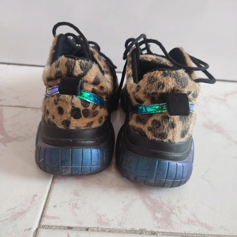 کتونی پلنگی