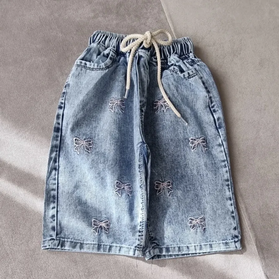 شلوارک زیر زانو بچگانه