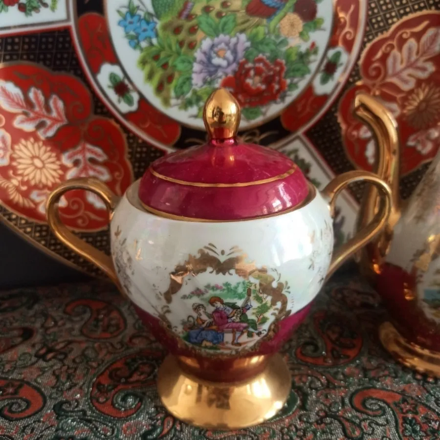 قندان وگلابدان