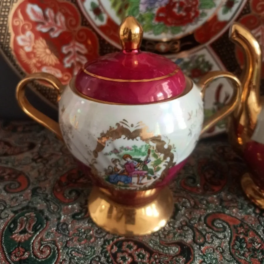 قندان وگلابدان