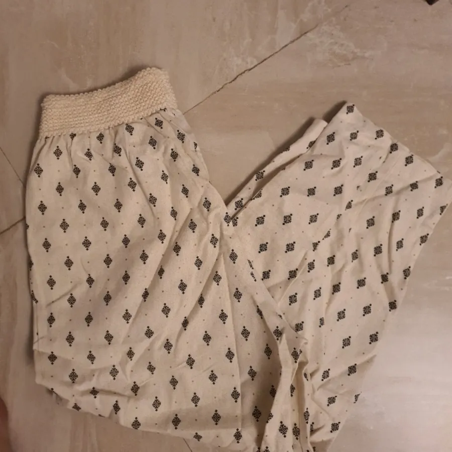 نیم تنه و شلوار