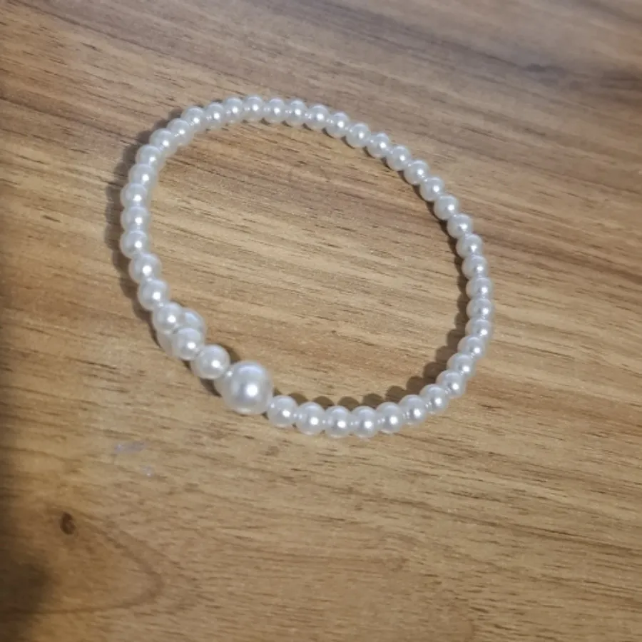 دستبند و گردنبند