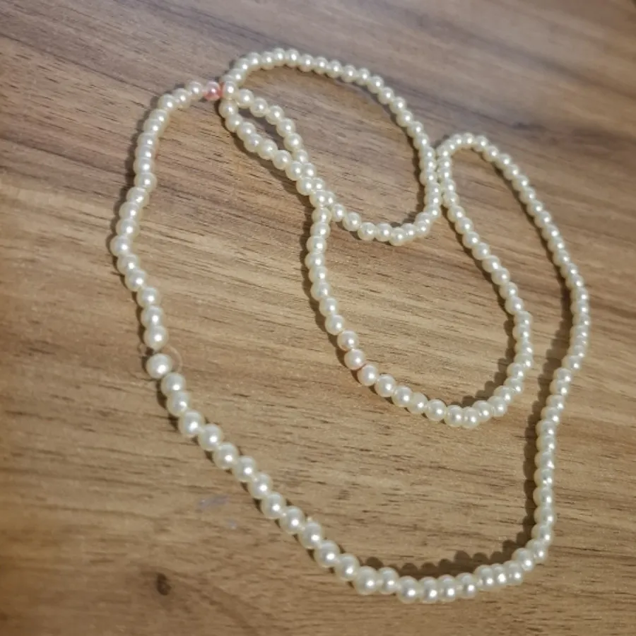 دستبند و گردنبند