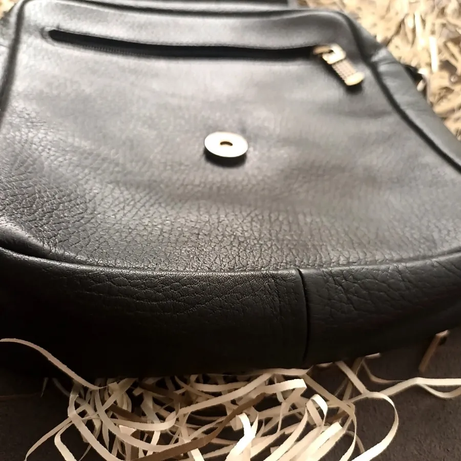 کیف دوشی مردانه