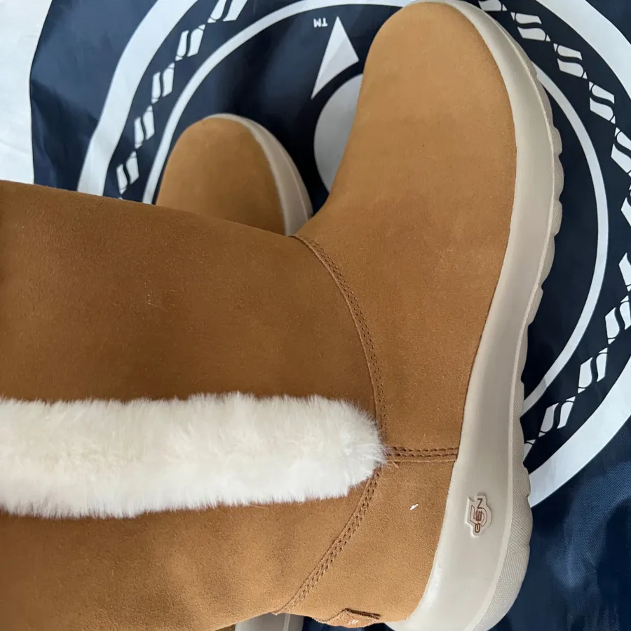 بوت اسکیچرز