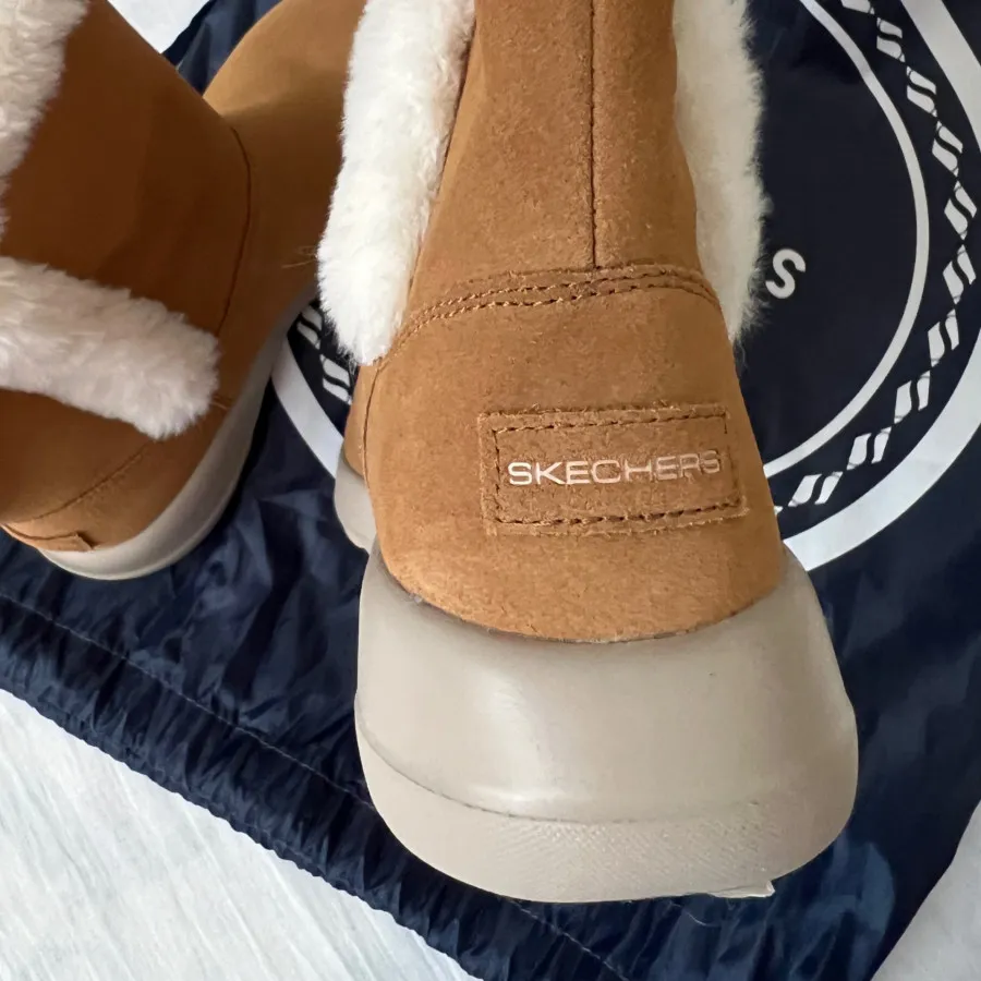 بوت اسکیچرز