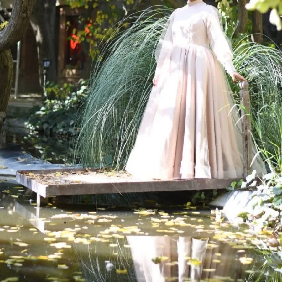 لباس عقد مجلسی