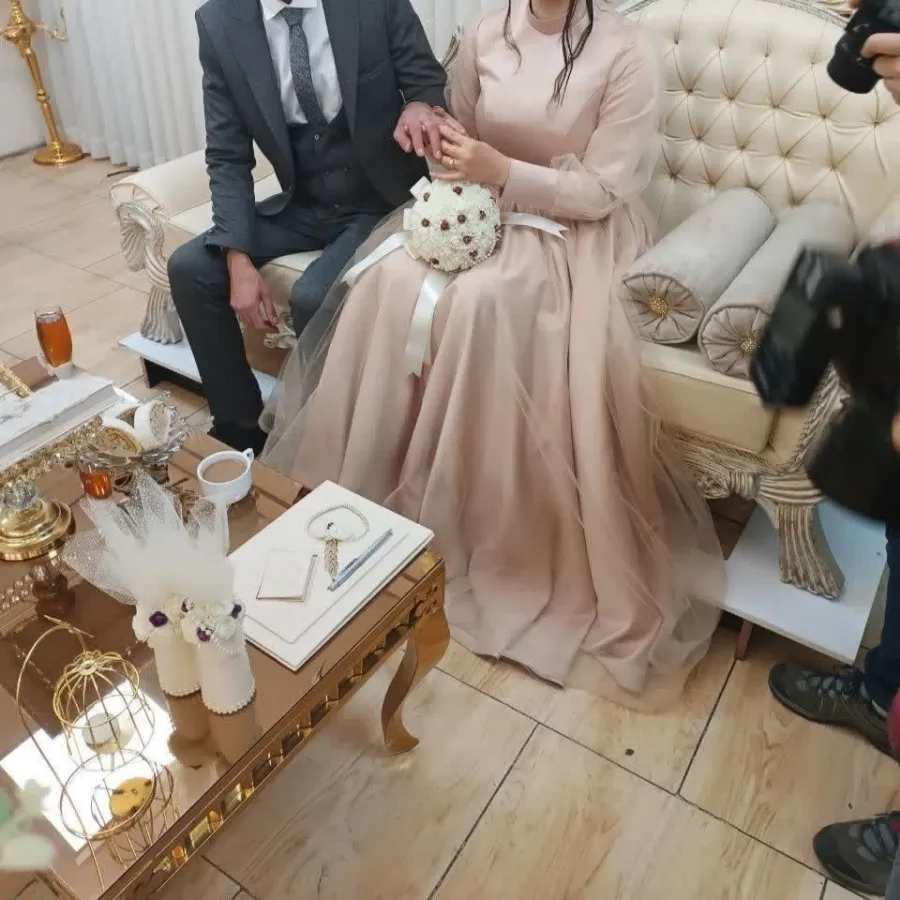 لباس عقد مجلسی