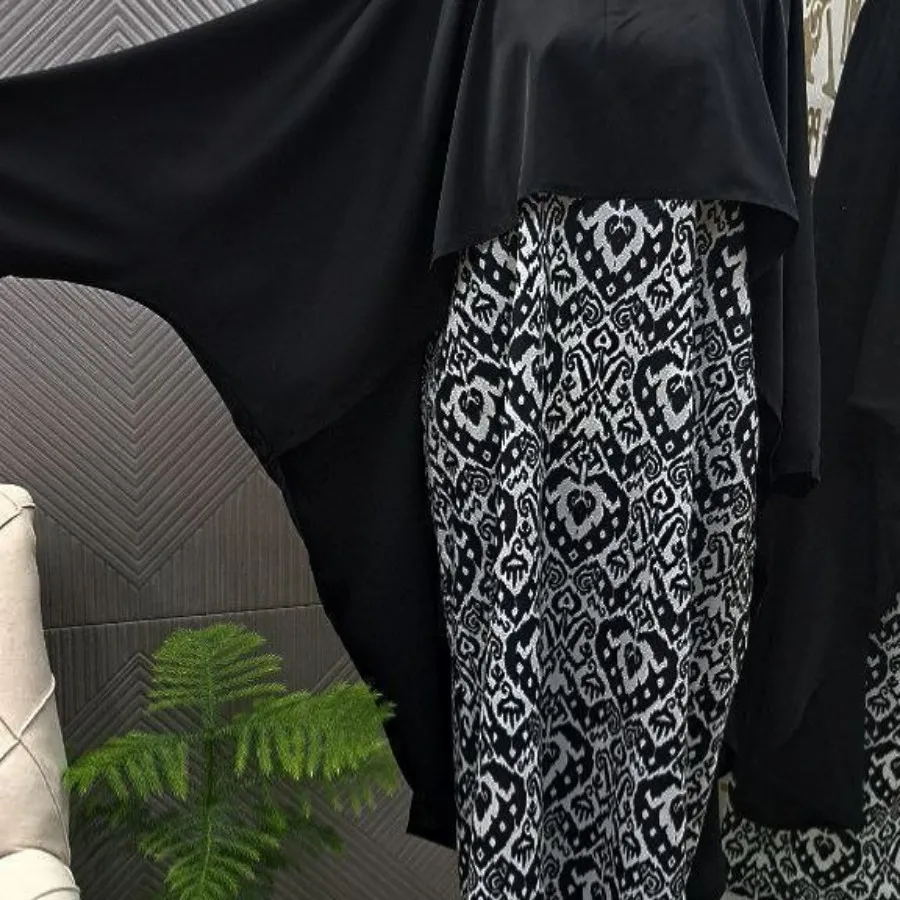 شنل و سارافون