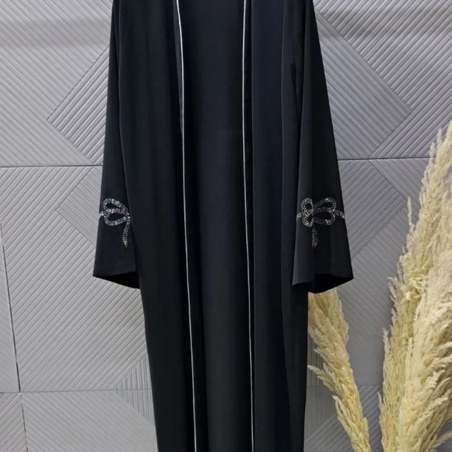 عبایی جلو باز