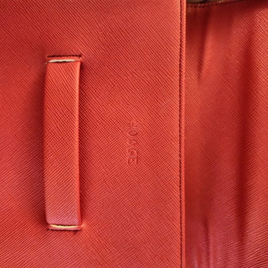 کیف برند هوگه