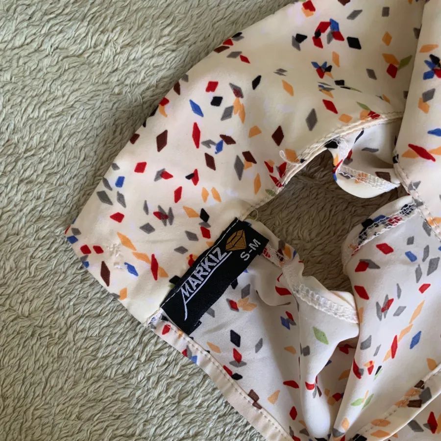 تاپ سفید یقه هالتر