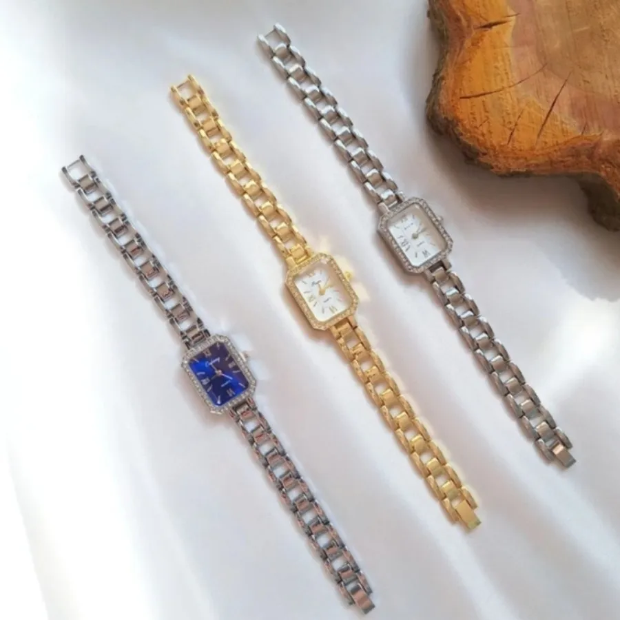 ساعت کارتیر