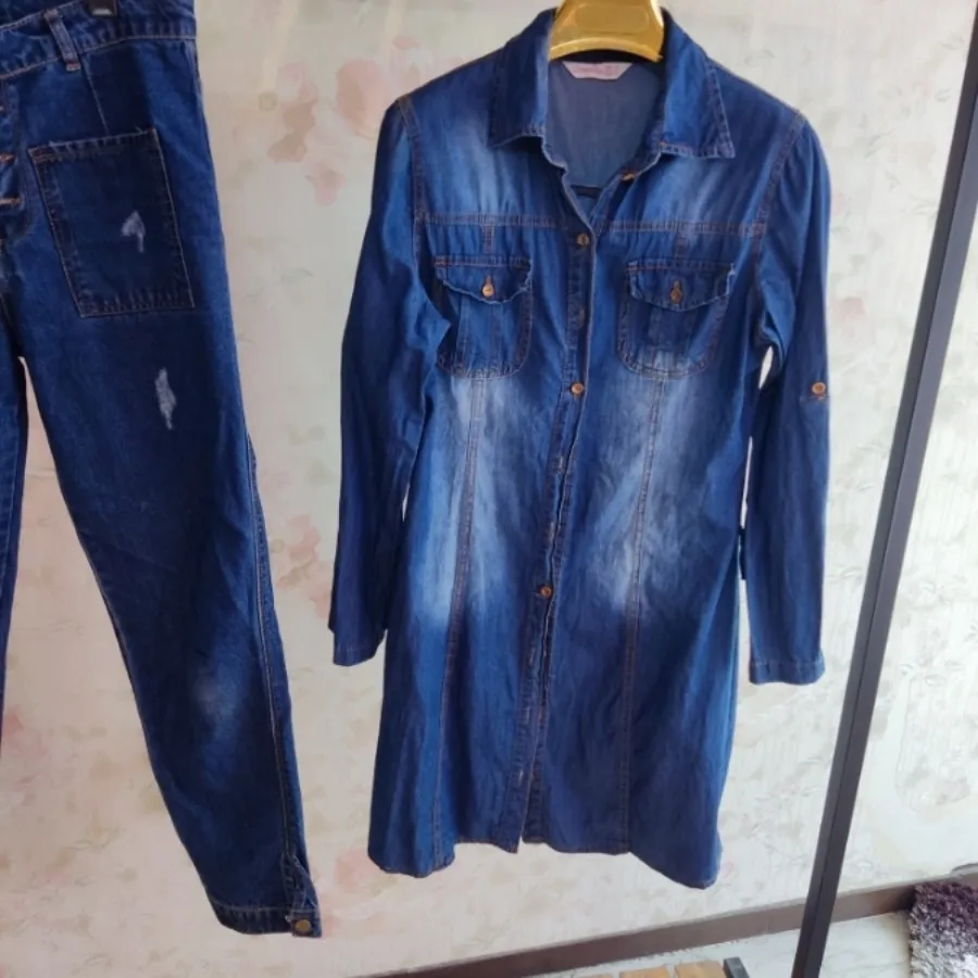 مانتو و شلوار جین