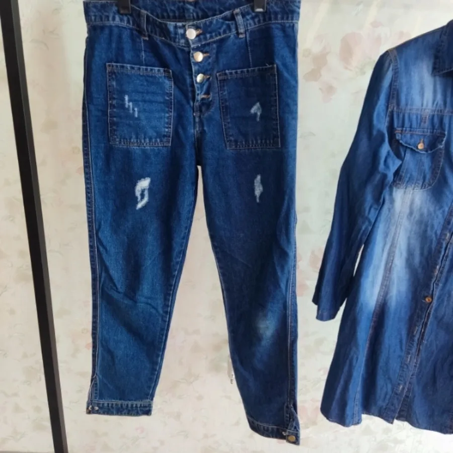 مانتو و شلوار جین